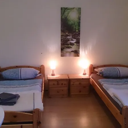 Gaestehaus Burgwald-trekking Pensjonat 3*