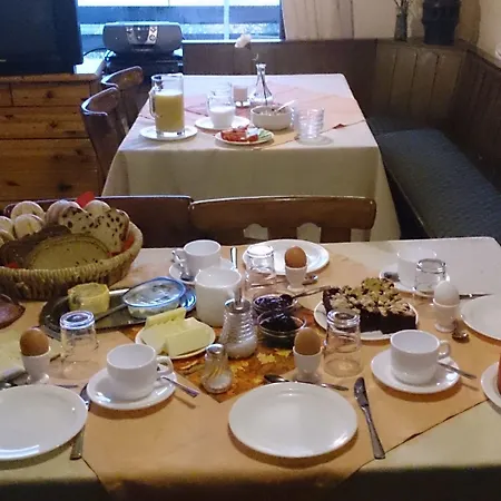 Gaestehaus Burgwald-trekking Pensjonat