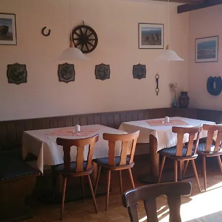 Gaestehaus Burgwald-trekking Maison d'hôtes Mittelsimtshausen