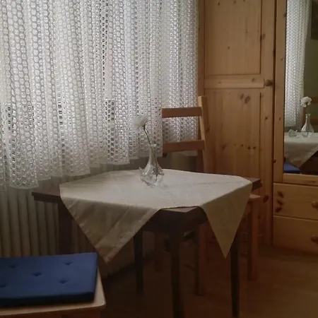 Gaestehaus Burgwald-trekking Pensjonat Mittelsimtshausen