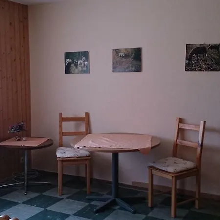 Gaestehaus Burgwald-trekking Pensjonat Mittelsimtshausen