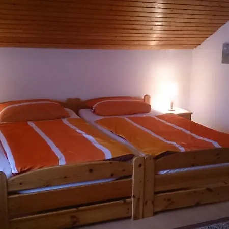 Pensión Gaestehaus Burgwald-trekking 3*
