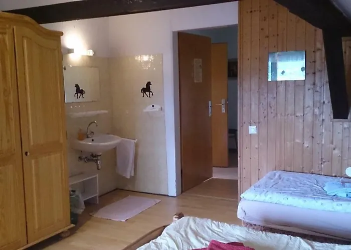 Gaestehaus Burgwald-trekking Гостевой дом Mittelsimtshausen