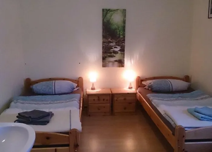 Gaestehaus Burgwald-trekking 3*